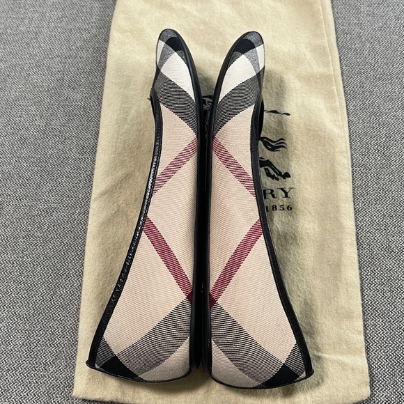 Burberry Check Ballerina Flats - Picture 3 of 9